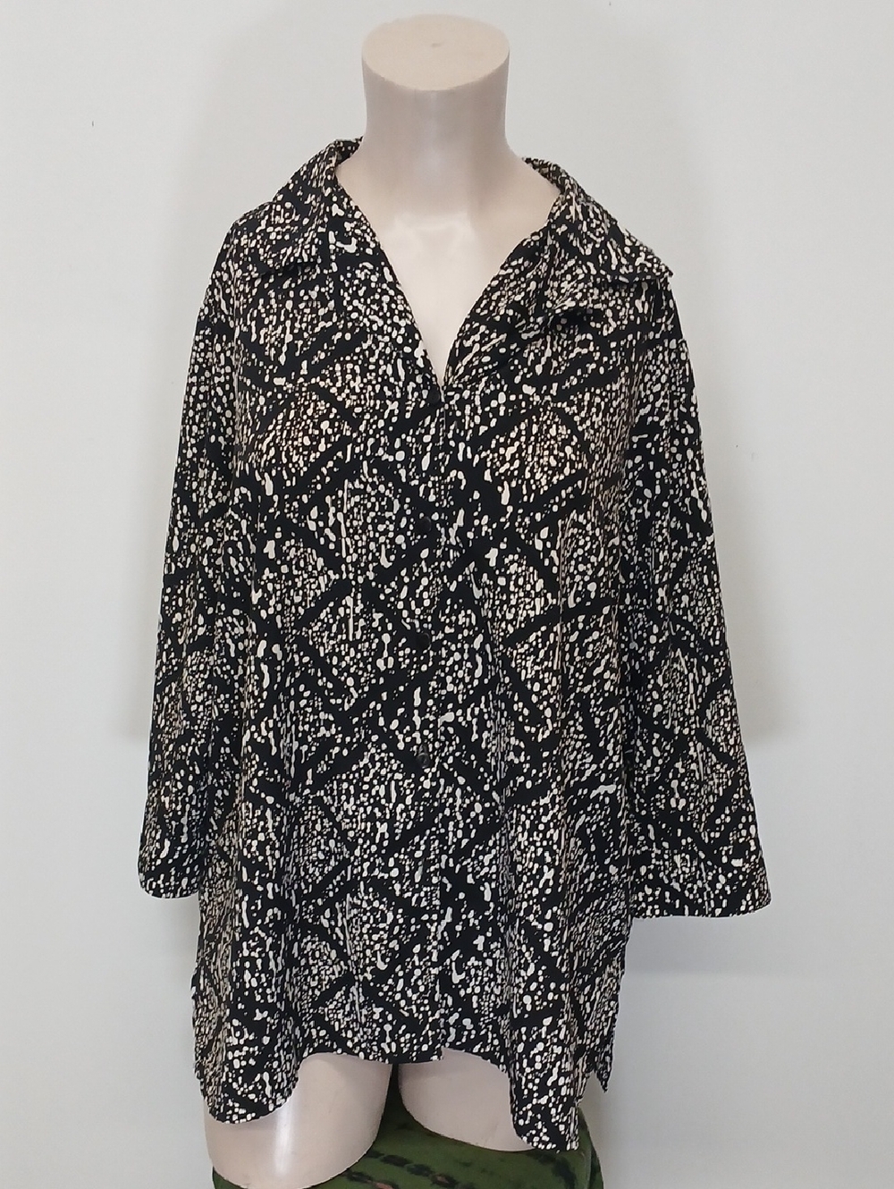 Vintage NOTATIONS Black & Cream Printed Button-Up Blouse Size 3X